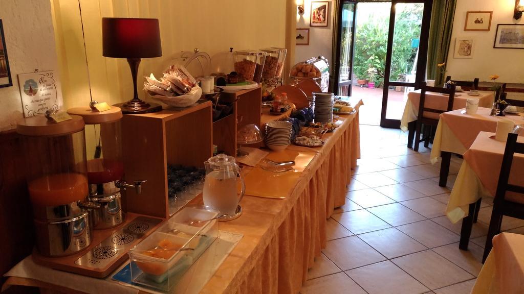 Hotel Abbaruja Olbia Ngoại thất bức ảnh
