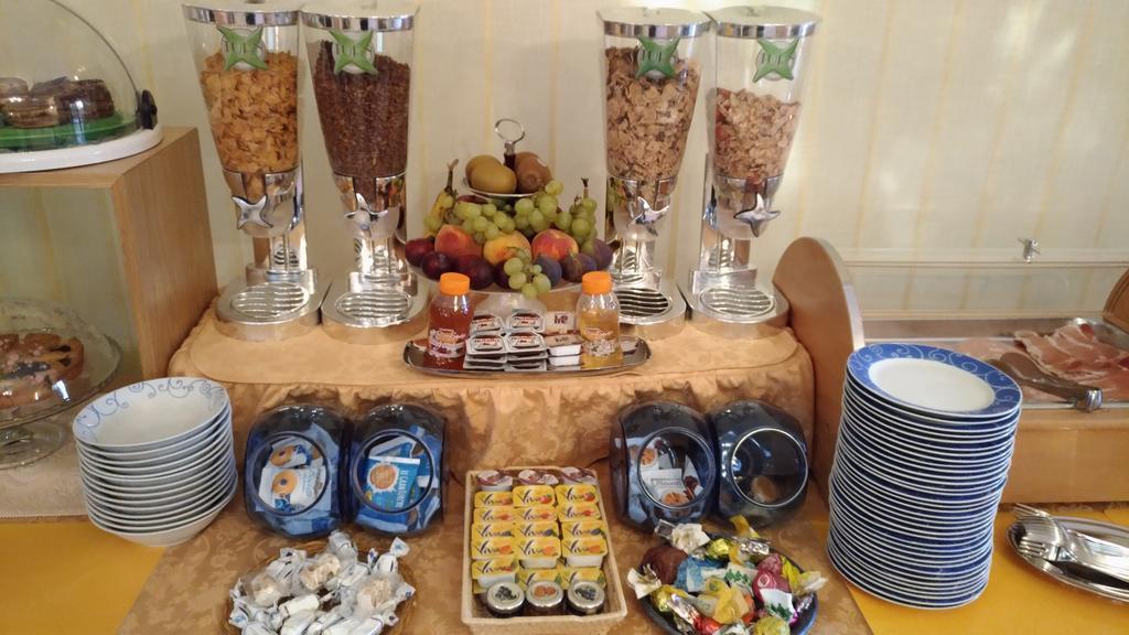 Hotel Abbaruja Olbia Ngoại thất bức ảnh