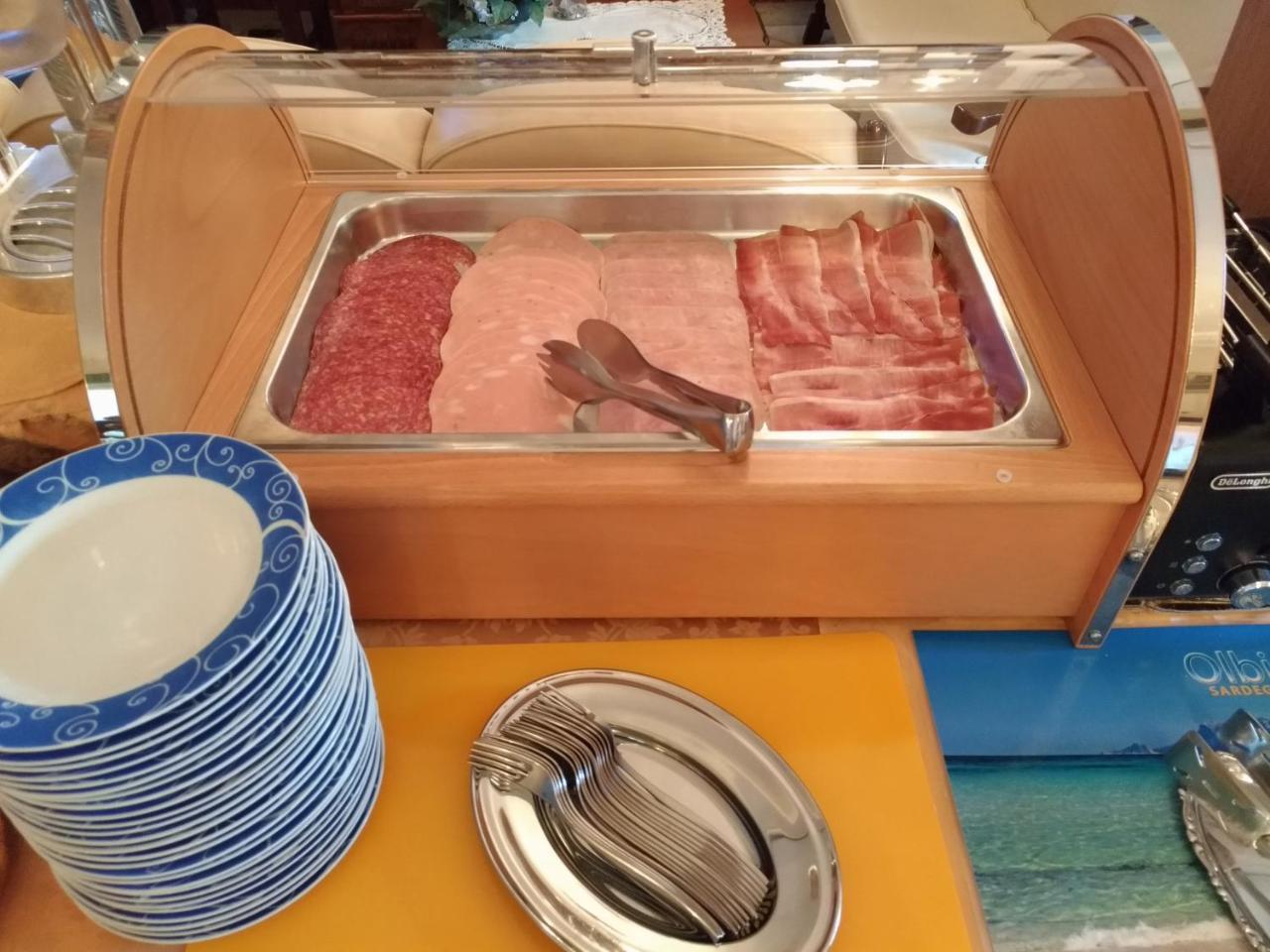 Hotel Abbaruja Olbia Ngoại thất bức ảnh